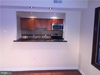 308 Appletree Dr, Levittown, PA 19055 - photo 3