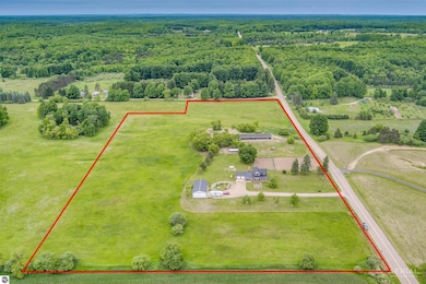 4441 Deckerville Rd, Lupton, MI 48635 - photo 4