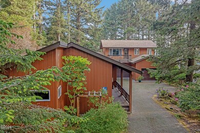 440 SW Cove Point, Depoe Bay OR-03