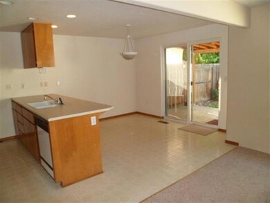 873 Columbine Way, Central Point, OR 97502 - photo 6