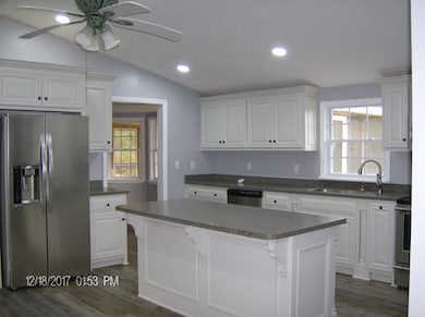 2644 Pineworth Rd, Macon, GA 31216 - photo 3