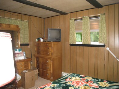 111 Hawthorn Rd, Albrightsville, PA 18210 - photo 4