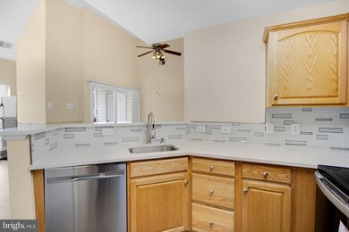 15618 Everglade Ln unit 402, Bowie, MD 20716 - photo 7