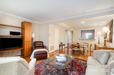 6112 Heath Ridge Ct unit B, Charlotte, NC 28210 - photo 5