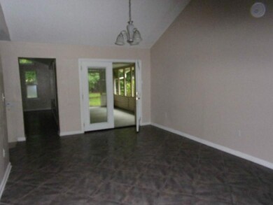 Dining Room. 3