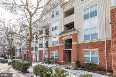 11319 Aristotle Dr unit 3-107, Fairfax, VA 22030 - photo 2
