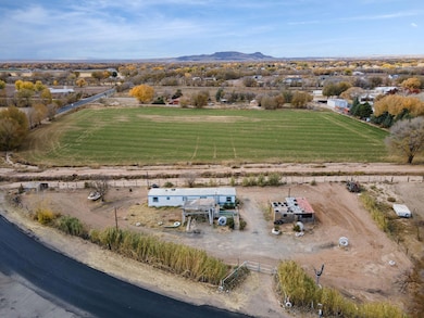 310 El Cerro Loop, Los Lunas, NM 87031 - photo 2