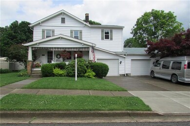 Exterior picture from Lincoln Street.  Nice front 