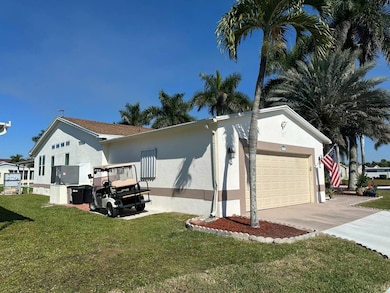 60 Buttonwood Ln, Naples, FL 34112 - photo 3