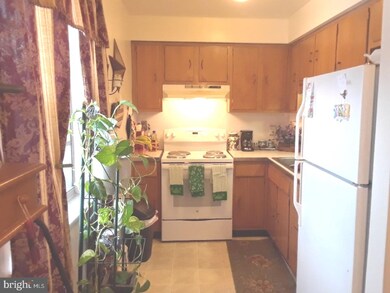 505 E Highland Ave unit 4, Wilmington, DE 19804 - photo 3