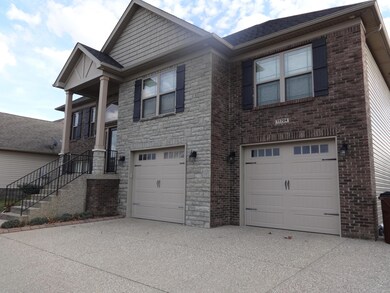 11704 Taylor Rae Dr, Louisville, KY 40229 - photo 2