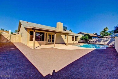 HUGE, private backyard!
