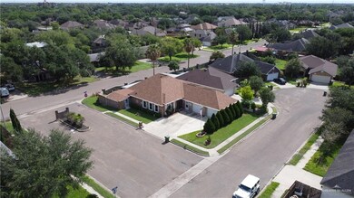 611 El Jardin, Weslaco, TX 78596 - photo 2