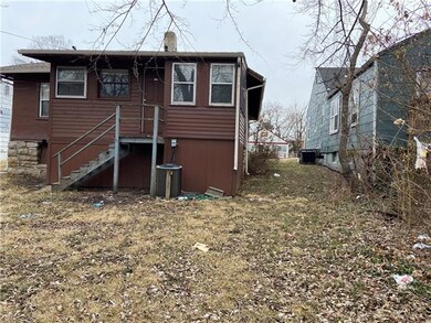 7030 Agnes Ave, Kansas City, MO 64132 - photo 2