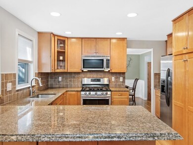 108 Virginia Rd, Waltham, MA 02453 - photo 5