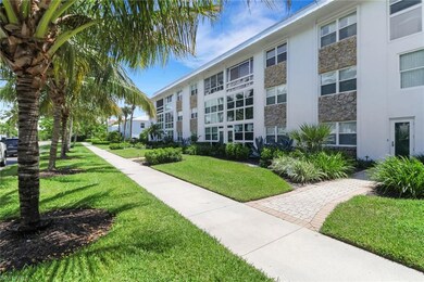1021 3rd St S unit 306, Naples, FL 34102 - photo 7