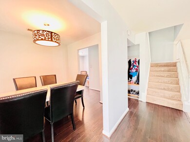 7728 Nalley Ct, Hyattsville, MD 20785 - photo 2