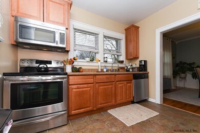 965 New Scotland Rd, Albany, NY 12208 - photo 4