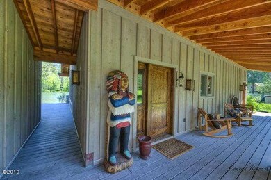 Breezeway to Guest Home