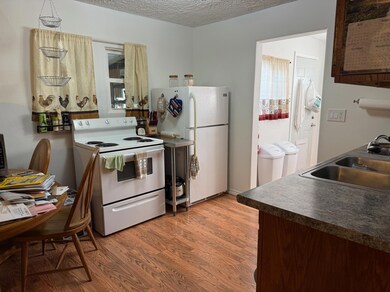 321 Elm St, Sutherland, NE 69165 - photo 7