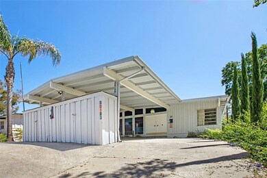 22136 Avenue Morelos, Woodland Hills, CA 91364 - photo 2