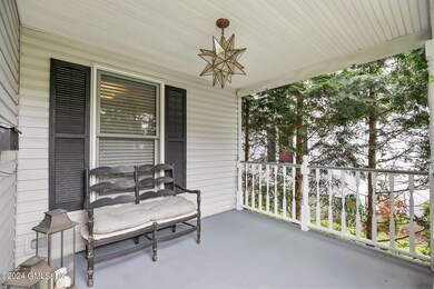 44-front porch