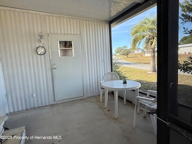 7511 Eastern Circle Dr, Brooksville, FL 34613 - photo 5