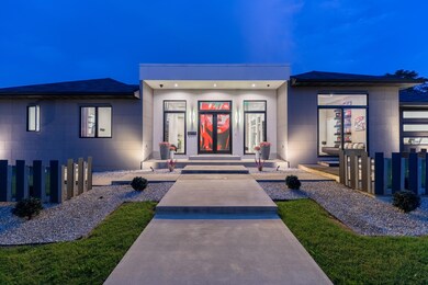 6298 E. Summit View - 004