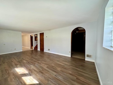 6163 Sheed Rd, Cincinnati, OH 45247 - photo 7