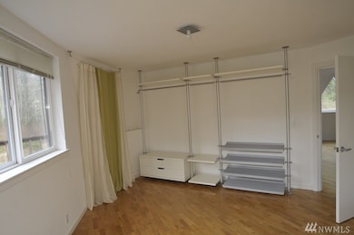 17244 Jonas Hill Ln SE, Rainier, WA 98576 - photo 4