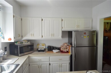 8803 Turnbull Ave, Henrico, VA 23229 - photo 2