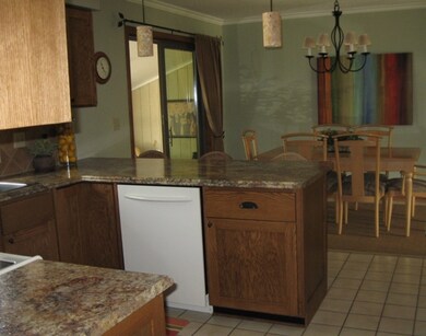 2021 N Davison St, Mitchell, SD 57301 - photo 3