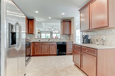 2923 Cone Flower Dr, Richmond, TX 77469 - photo 5