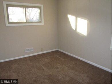 8549 Bryant Ave S, Bloomington, MN 55420 - photo 4