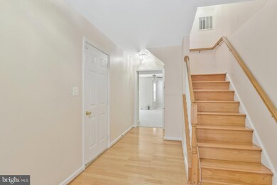 2533 James Maury Dr, Herndon, VA 20171 - photo 4