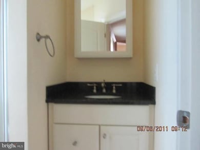 22 S Ann St, Baltimore, MD 21231 - photo 2