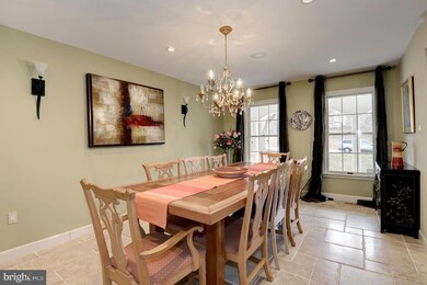 7300 Brookstone Ct, Potomac, MD 20854 - photo 6