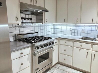 1748 S Gessner Rd, Houston, TX 77063 - photo 4