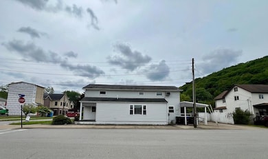 951 Buffalo St, Franklin, PA 16323 - photo 2