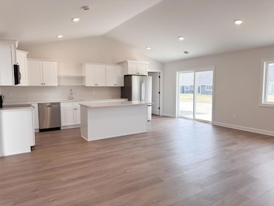 617 Field Point St, Roberts, WI 54023 - photo 6