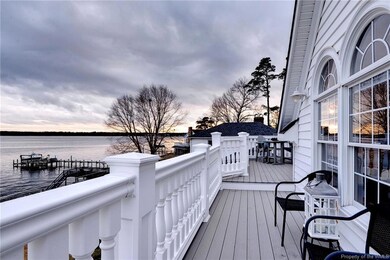 Dramatic views of the York River await you!