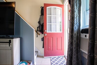 48 D St unit 48, Whitinsville, MA 01588 - photo 4