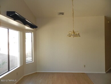 EATING AREA VIEW 2