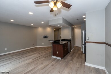 32 Sam Bonnell Dr unit C0302, Clinton, NJ 08809 - photo 6