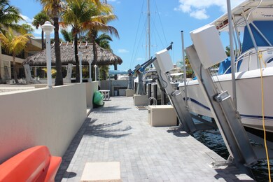 east half has boat lift