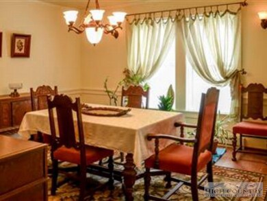 Formal Dining Room: A back yard garden view from t