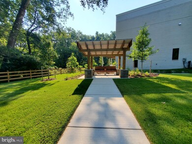 3737 Glenmoor Reserve Ln, Chevy Chase, MD 20815 - photo 5