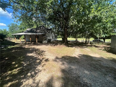 1135 Mcknight Ave, West Fork, AR 72774 - photo 6