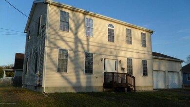 206 UNION AVENUE - FRONT