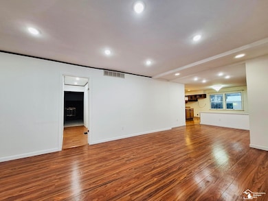 48050 Hull Rd, van Buren Township, MI 48111 - photo 5